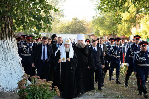 Святейший Патриарх Кирилл встретился с атаманами казачьих войск