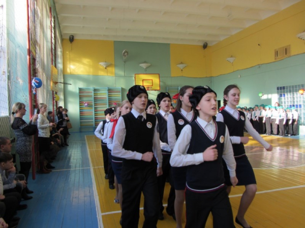 В Бородинских общеобразовательных школах прошли смотры &quot;Строя и песни&quot;, посвященные Дню Защитника Отечества
