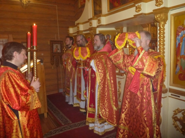 Пасхальные богослужения, крестный ход в войсковом казачьем храме святого благоверного князя Александра Невского